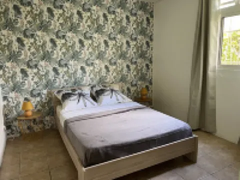 Chaleureux bas de Villa vue mer Hotels in 