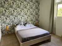 Chaleureux bas de Villa vue mer