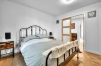 Lux. 4BR House with Pool near DT