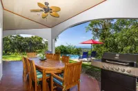 Newly Listed Marvelous Jungle Oasis with Ocean Views Hotels in Savegre