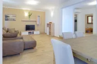 Apartments Belvedere-Three Bedroom Apartment with Balcony