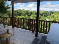House with private spa not far from the beach