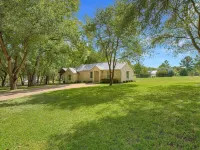 Cottage Near Lake Austin