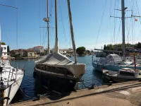 Charming house 15mn walk from the beach, quiet area,