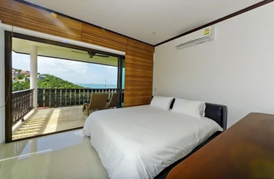 รูปภาพของStunning sea view over the Bang Por bay