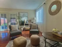 Near Claremont La Verne near highways 10 57 210 Memory foam Queen's bed Các khách sạn ở La Verne