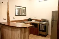 Nature Lovers Paradise w/ outdoor bath - 4 min walk from the beach!