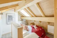 Apt Amelie - new 2 bed duplex Les Alberts (Montgenevre) Hotels in Montgenevre