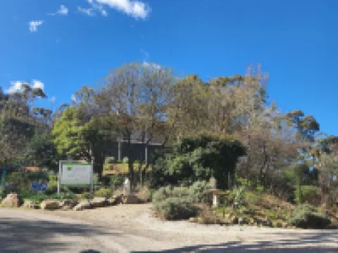 Riesling Trail & Clare Valley Cottages Hotels in Clare