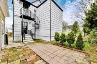 Chic/Cozy2BR-nearAirport & Beach