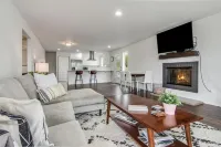 Downtown Kirkland - Luxury 3rd Street Retreat