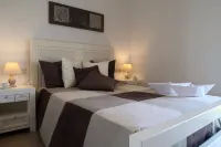 VILLA S. TOME 8PERS / IND. SWIMMING POOL/ SEA VIEW-IDEAL FAMILY-A600MTRS OF BEACHES