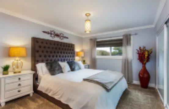 Modern Newbury Park Home| Netflix| Quiet| Safe| Meticulously Clean
