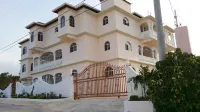 Affordable Authentic, Jamaican Getaway, Scenic Beaches and Popular Attractions. 住宿飯店