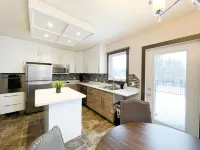 Modern Comforts Downtown Living within walking distance to all the conveniences