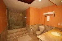 Villas de Cortez, Beachfront, Poolside, ,  1 Br Condo, 24 Pickleball Courts