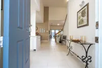 Your Dream Family Vacation Home – 5Br, 5BA & Sun-Filled South-Facing Pool!