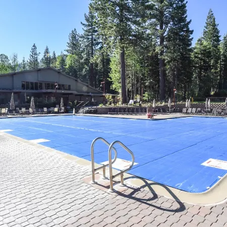 4081 Ski Trails
