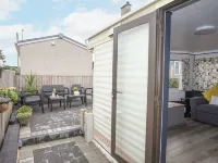 Rhiwlas Bach Hotels in Llanfair-Mathafarn-Eithaf