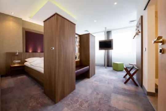 โครเนินโฮเทล สตุทท์การ์ท