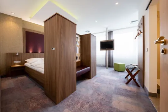 โครเนินโฮเทล สตุทท์การ์ท