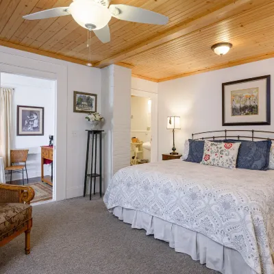 Oakland Cottage Bed and Breakfast Hotels in de buurt van French Broad River Park