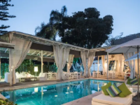 ลาส กาซาส เบดแอนด์เบรกฟาสต์ โรงแรม สปา และ ร้านอาหาร โรงแรมในเกวร์นาวากา