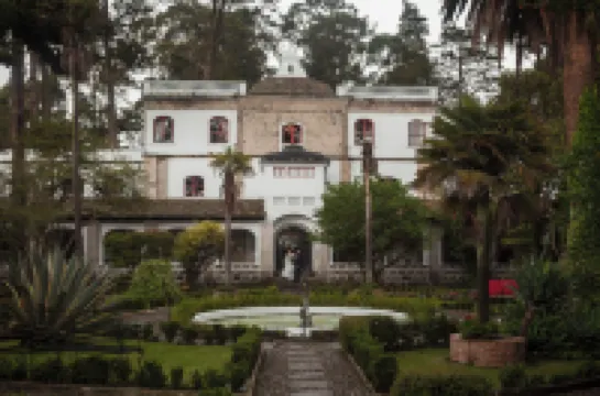 Hacienda la Cienega Hotel a 