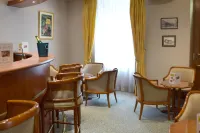 Logis le Saint Nicolas Hotels in Blumeray
