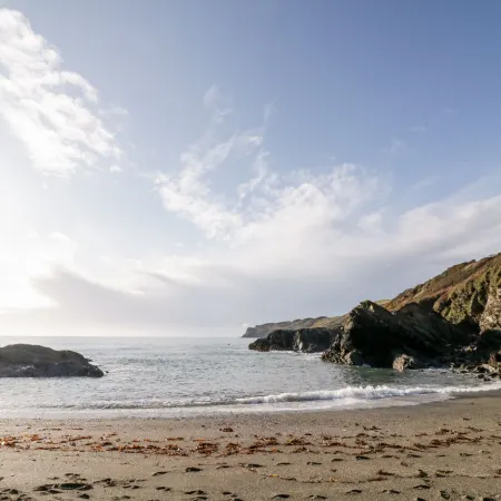 3 Rose Cottages Hotels in Looe