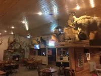 Lakeside Resort and Motel Hotels in Trout Creek
