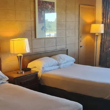 The Inn at Lock Seven