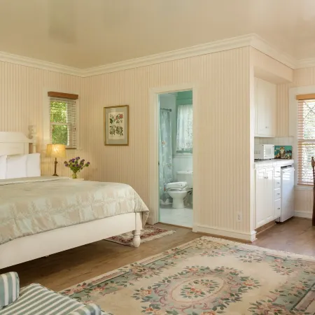Cheshire Cat Inn & Cottages