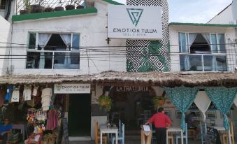Emotion Avenida Tulum Hotel & Hostal