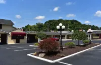 South Hills Motel Hotels in Jefferson Hills