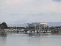 8 Marina View - Beach
