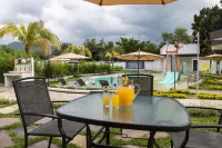 La Terraza Hotel - ที่มีสระว่ายน้ำ