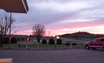 Country Villa Motel