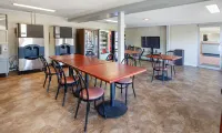 Red Carpet Inn Louisville Các khách sạn ở Hurstbourne