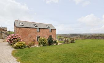 Castle Dore Barn