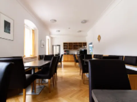 เกสเทอเฮาส์ เซนต์ จอร์จ โรงแรมในKelheim