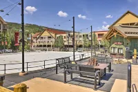 Keystone Ski Condo w/ Mtn View - Walk to Gondola! - Huoneistot