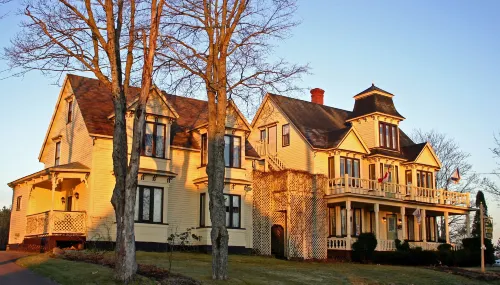 The Maple Inn B&B Hotels in Parrsboro