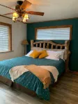 The Cabin on Kinglet-walk to the Village and short drive to the lake Hotels in Shaver Lake