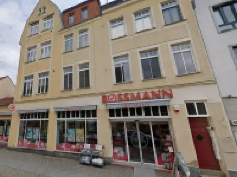 Spacious Apartment in Strausberg - Sleeps 6 Hotels in Strausberg