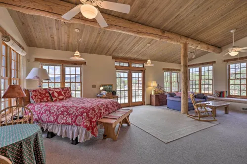 Hike & Relax: Prescott Studio w/ Thumb Butte Views - spa