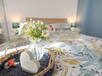Field View Hotels in Bradwell