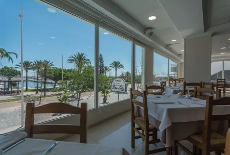 Hotel San Luis Отели рядом с достопримечательностью «Rotonda G A N D I A»