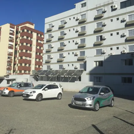 Colle Tourist Hotel Luxo