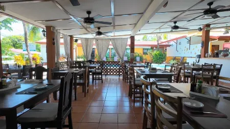 Cabinas El Colibri, Apart Hotel